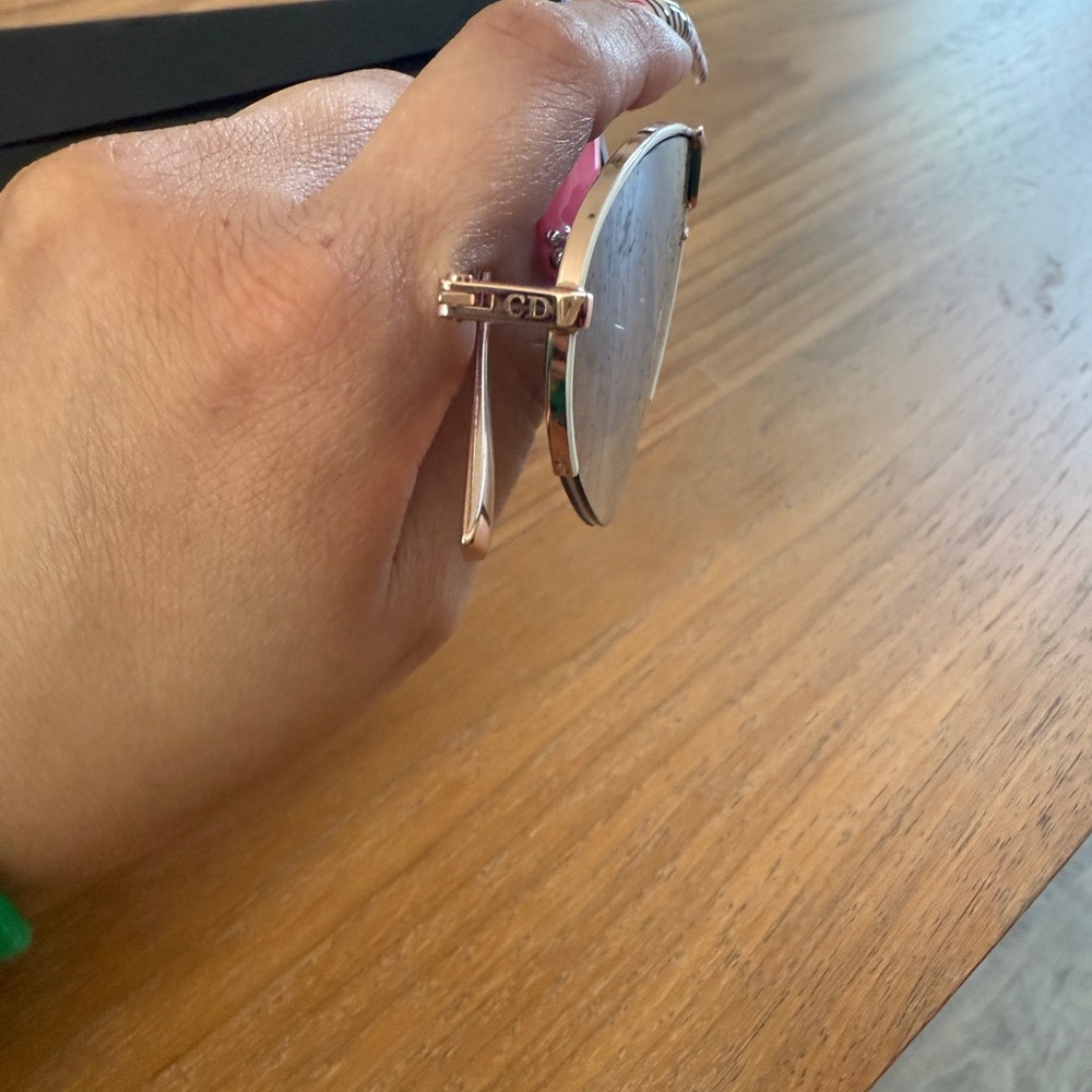 Dior Rose Gold Aviator Sunglasses - Picture 6 of 6